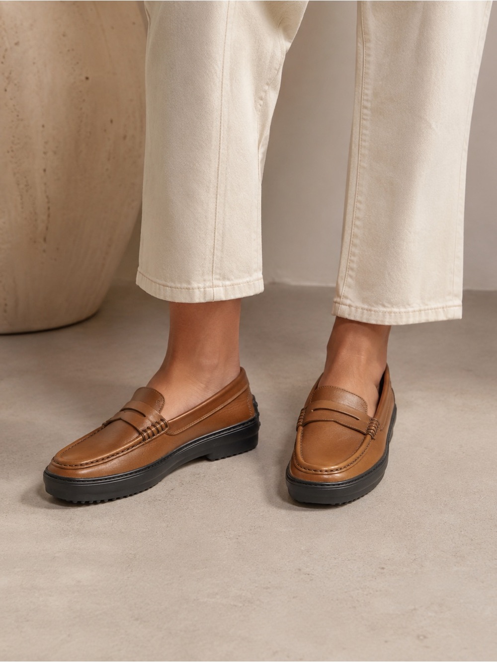 Tod's women’s Light Brown Leather Loafers❤️